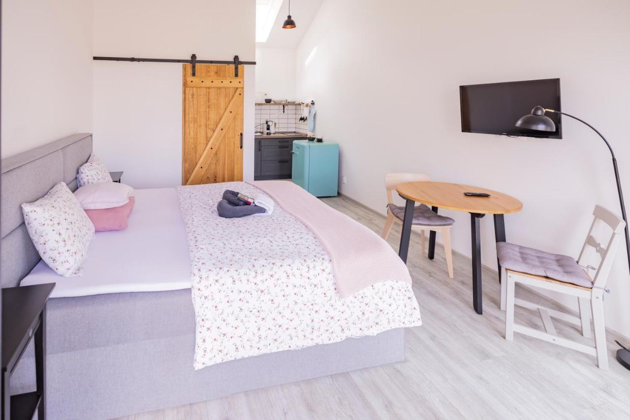 Babyky Apartmany Йиндржихув-Градец Экстерьер фото